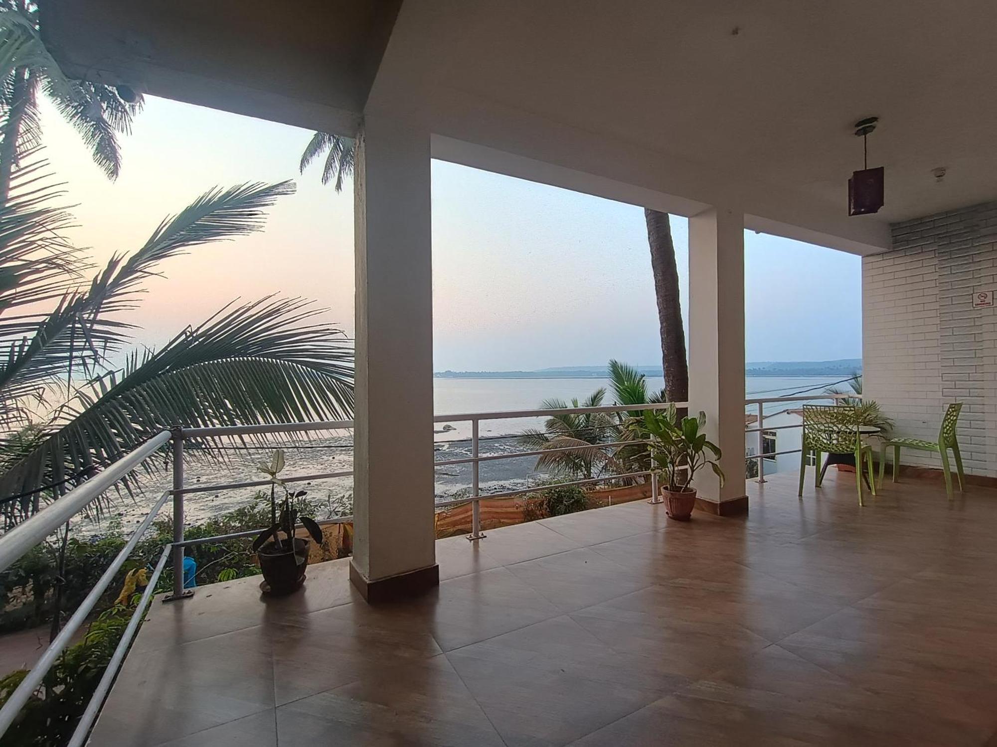 Gs Home On The Bay - Sea & Forest View Glass Studio Vagator Ngoại thất bức ảnh